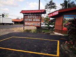 Hotel Destinos Arenal