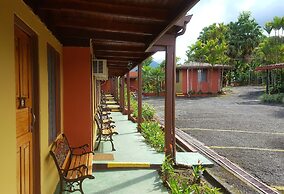 Hotel Destinos Arenal