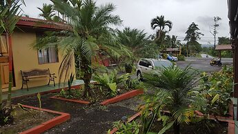 Hotel Destinos Arenal