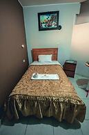 Hostal Spring II
