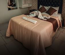 Hostal Spring II