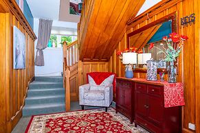 The Ocean Breeze Suites