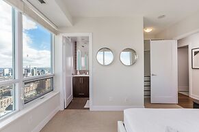 QuickStay - Beautiful Toronto Condo, City Views