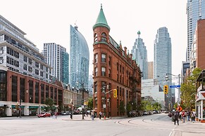 QuickStay - Beautiful Toronto Condo, City Views