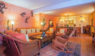 Casa Romance Escondido