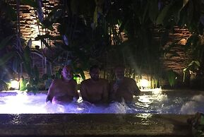 Casa Romance Escondido