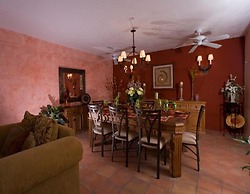 Casa Romance Escondido