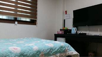 Booyoung Motel