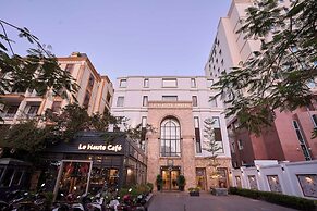 Le Haute Hotel
