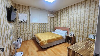 Myeongdong Motel