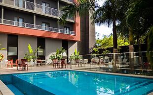 Crowne Plaza Dar es Salaam by IHG