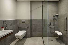 Crowne Plaza Dar es Salaam by IHG