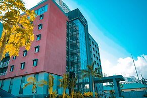 Crowne Plaza Dar es Salaam by IHG