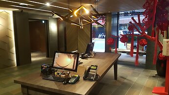 City Suites - Main Station