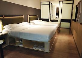 City Suites - Main Station