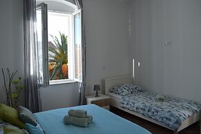 Optimist Makarska Town Center