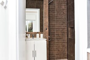 Modern  Apartment at Exarchia 1 bed 2 pers