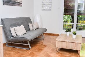 Modern  Apartment at Exarchia 1 bed 2 pers