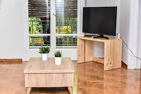 Modern  Apartment at Exarchia 1 bed 2 pers