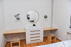 Warm Apartment at Exarchia 1 bed 2 pers