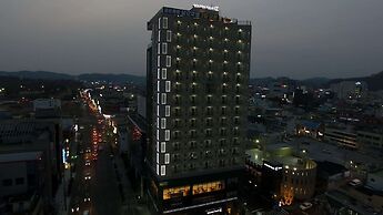Golden Tulip Essential Namgang