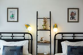 Chengdu Skyline International Apartment