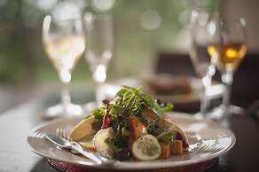 Ngerende Island Lodge - Adults Only