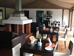 Ngerende Island Lodge - Adults Only