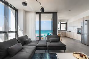 Front of Beach next to RoyalBeach Hotel