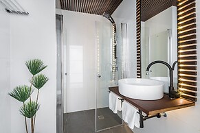 Front of Beach next to RoyalBeach Hotel