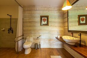Latica Lodge