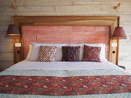 Latica Lodge
