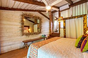 Latica Lodge