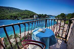 Apartments Malo Lago