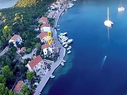 Apartments Malo Lago