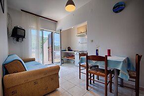 Apartments Malo Lago