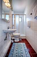 Apartments Malo Lago