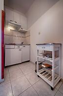 Apartments Malo Lago