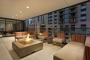 Home2 Suites by Hilton Chicago River North