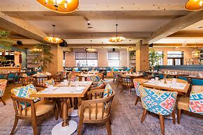 Home2 Suites by Hilton Chicago River North