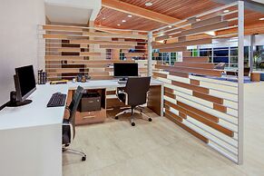  Hampton Inn & Suites San Diego Airport Liberty Station