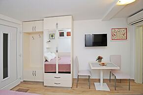 Nika Family Apartments