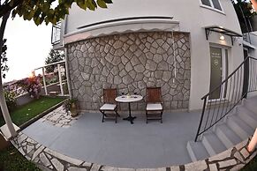 Nika Family Apartments