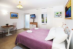 Nika Family Apartments