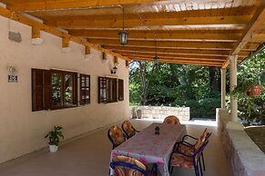 Apartment & Rooms Papa