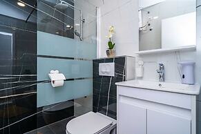 Apartment & Rooms Papa