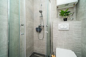 Apartment & Rooms Papa