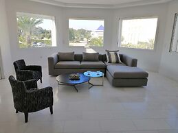 Luxurious Apartment in le Palace