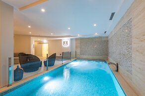 Caneiros Luxury House & Suites