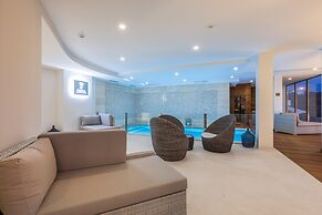 Caneiros Luxury House & Suites